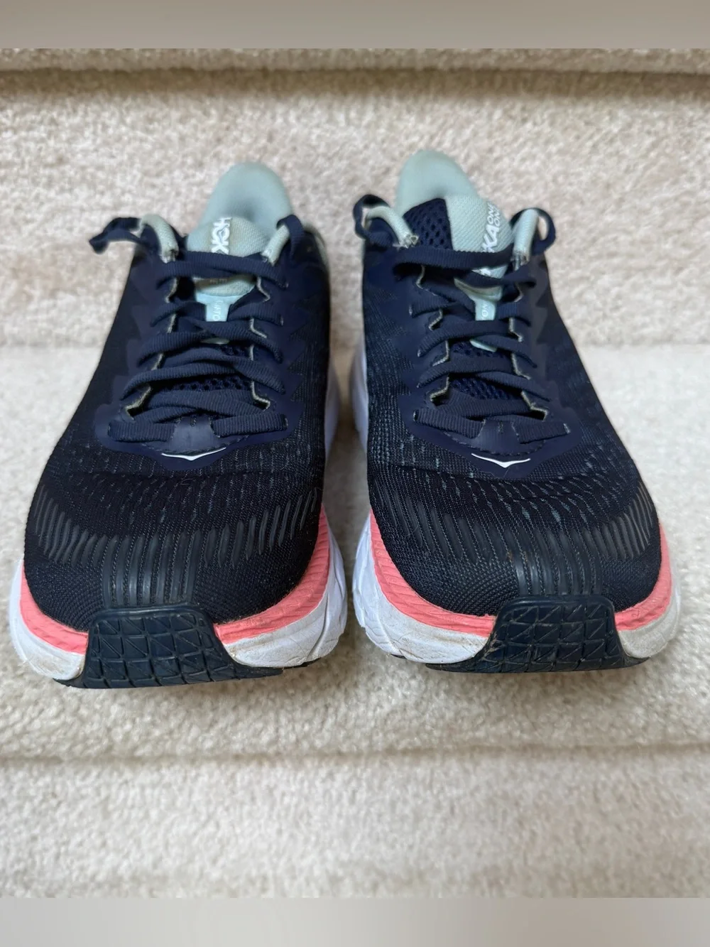 Hoka One One Clifton 7 Women’s Running Shoe Navy With Orange Coral Trim Size 8